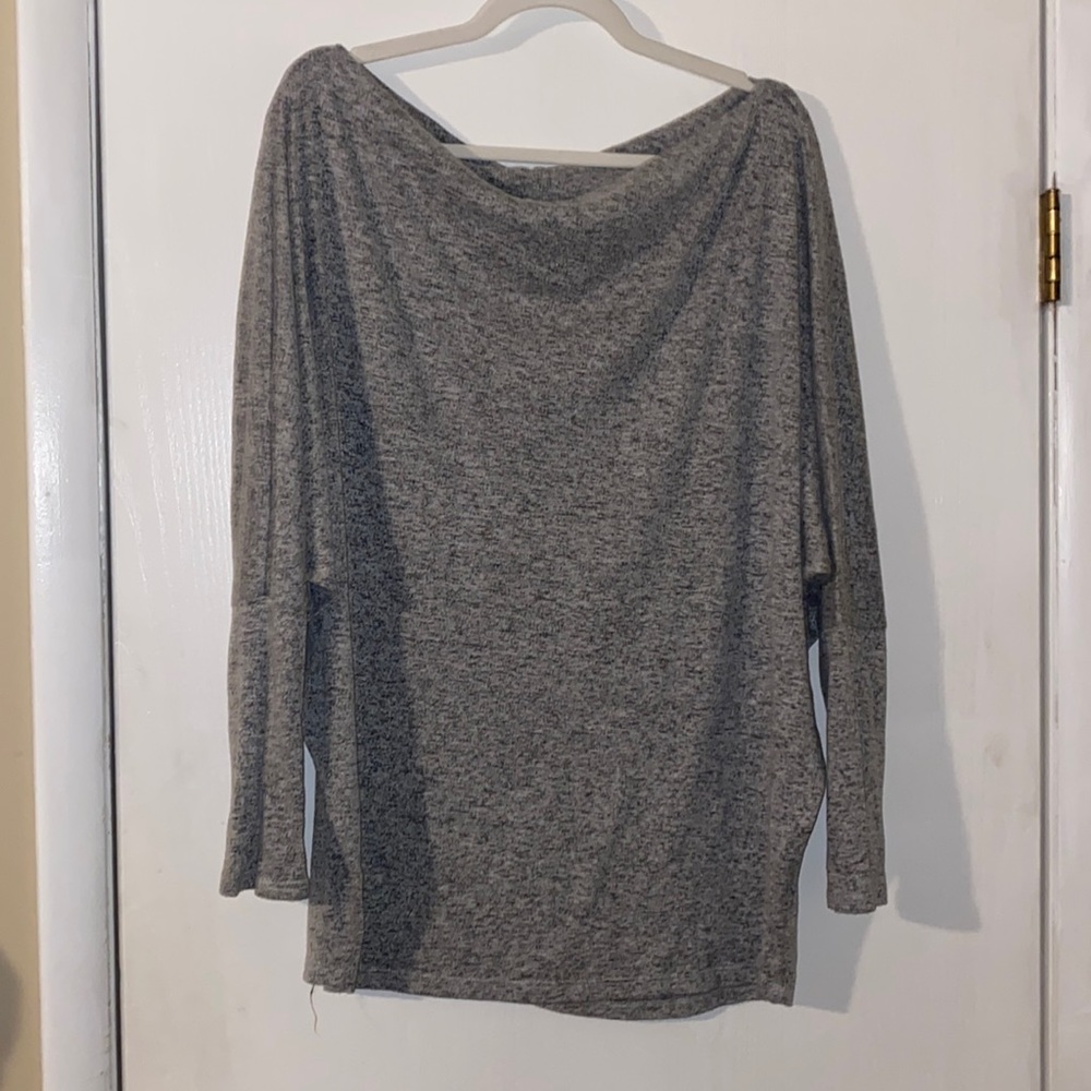 Off shoulder bat wing tunic